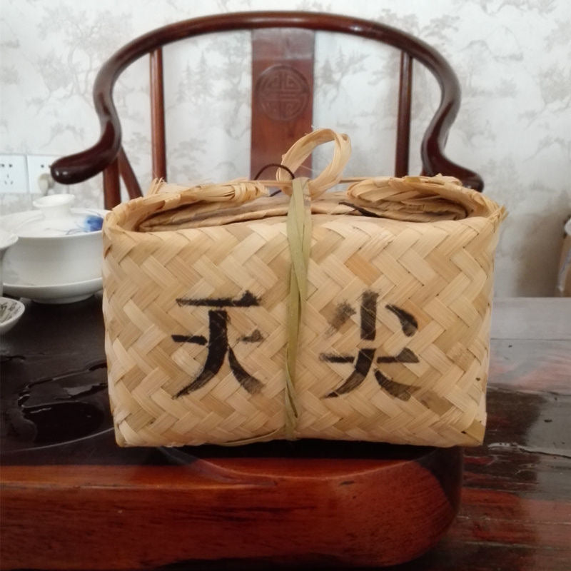 Anhua dark tea